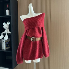 批发YUWAN「细闪玫瑰」秋冬红色一字肩圣诞节日氛围亮片露肩毛衣女