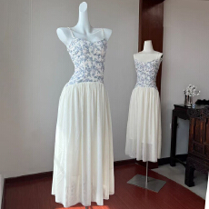 批发板栗可可Bankelili'中古秀场'Jennie同款天丝收腰网纱鱼骨礼服裙