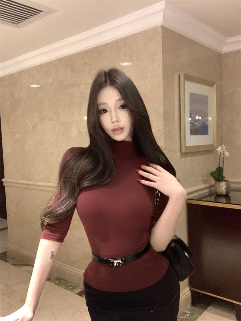 실사 정가 반하이넥 중간 소매 몸매 가꾸기 다용도 타이트 품격 맨위 다용도 순수한 욕망 바람 펭 넓적 다리 반 스커트