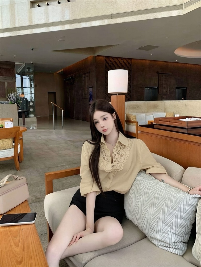 실사 정가 프랑스식 레트로 낭만주의 레이스 조각 폴로 칼라 중간 소매 루즈핏 맨위 다용도 벨트 반바지