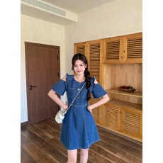 批发<b class='q'>实拍</b>～大码女装韩系露肩牛仔裙显瘦减龄百搭