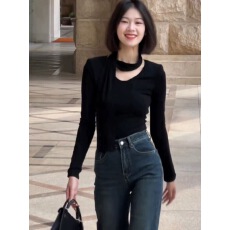 批发2025秋冬季新款辣妹V领围脖飘带挂脖修身显瘦咖色<b class='q'>打底衫</b>长袖T恤女