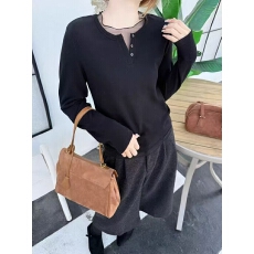 批发假两件蕾丝网纱拼接长袖T恤女早秋新款设计感内搭打底衫上衣