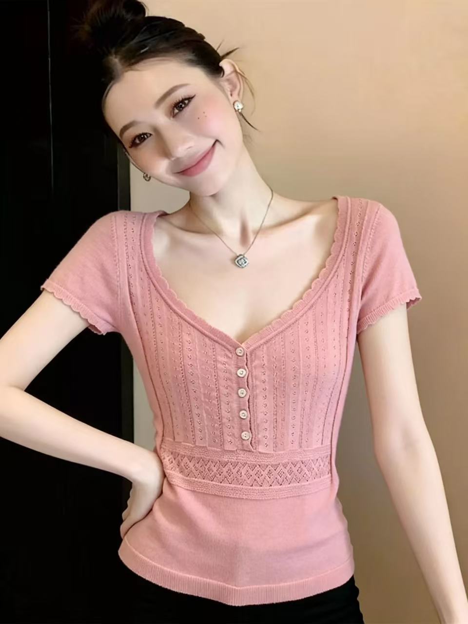 BY30068# 女装春夏季薄款镂空V领纽扣短袖针织t恤衫上衣 服裝批發女裝批發服飾貨源