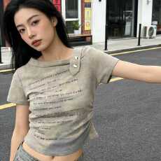 批发美式复古辣妹字母印花斜肩短袖T恤女夏新款韩版肩带拼接短款上衣