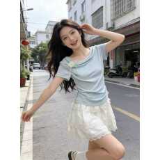 批发韩版立体<b class='q'>花朵</b>短袖T恤女夏季小个子设计感收腰显瘦短款别致上衣服