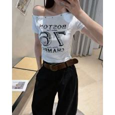 批发露肩斜领数字印花T恤短袖女辣妹风<b class='q'>夏</b>季套头修身时髦显瘦上衣潮款