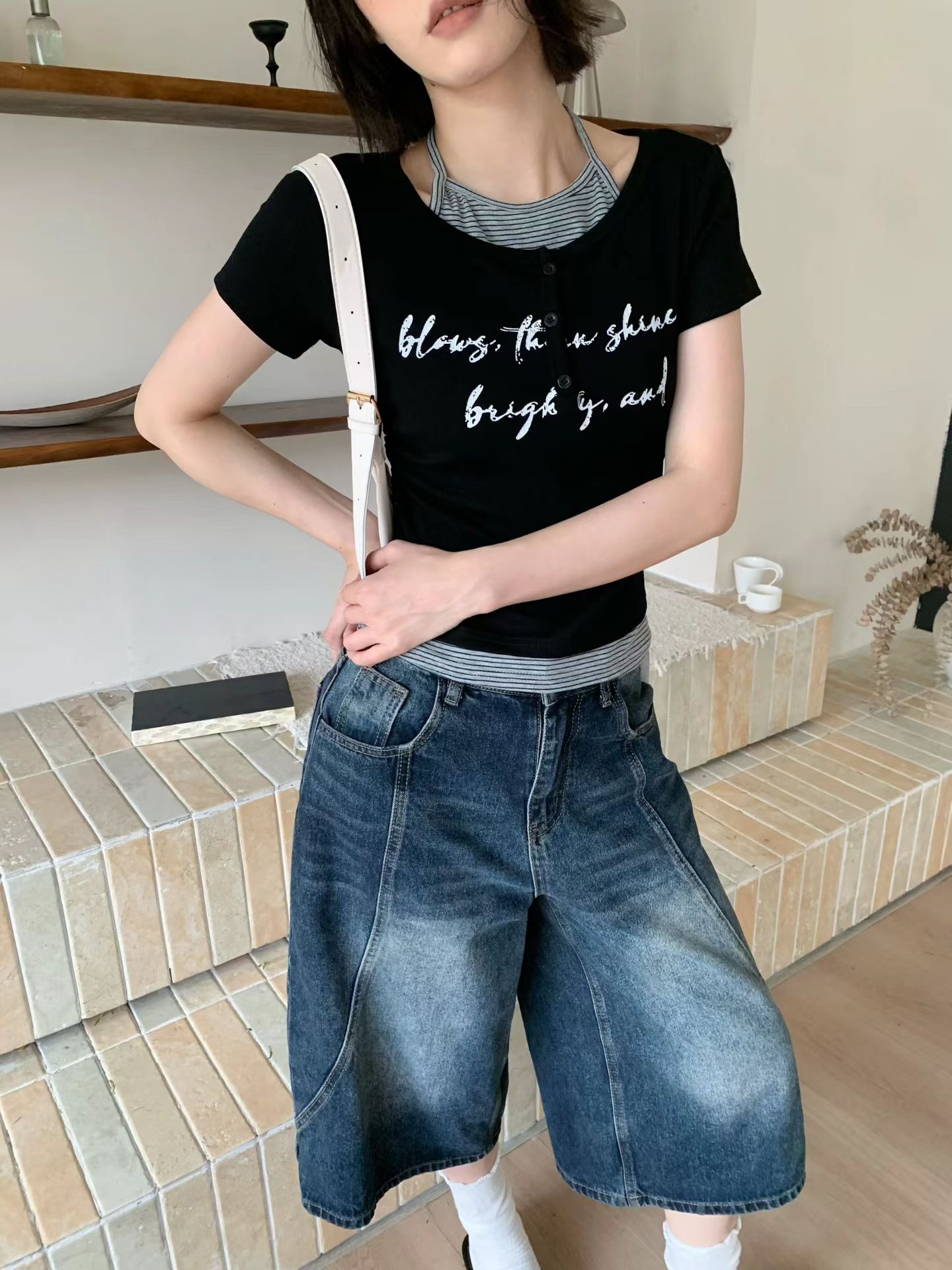 차가운 매운맛 아메리칸 행침 목 레이스업 알파벳 프린트 반팔 티셔츠 여성 여름 심장 기계 배색 스트라이프 페이크 레이어드 맨위