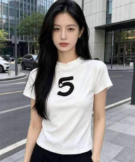 한국 동대문 2026 여름 새로운 몸매 가꾸기 쇼트 스타일 라운드 넥 패턴 프린트 다용도 반팔 티셔츠 여성