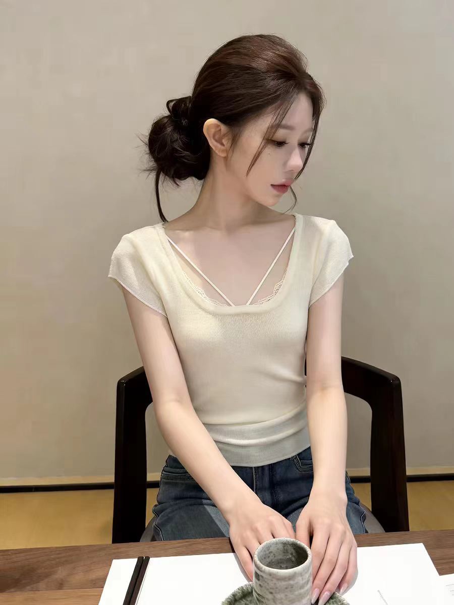 2026 여름 새로운 고급 센스 레이스 조각 V넥 반팔 티셔츠 여성 화이트 몸매 가꾸기 슬림해 보이는 품격 맨위