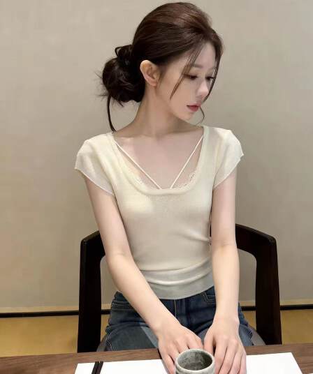 2026 여름 새로운 고급 센스 레이스 조각 V넥 반팔 티셔츠 여성 화이트 몸매 가꾸기 슬림해 보이는 품격 맨위