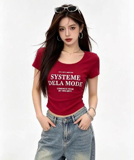2026 여름 한 부서 알파벳 프린트 디자인 센스 백리스 반팔 맨위 여성 핫걸 몸매 가꾸기 다용도 슬림해 보이는 티셔츠