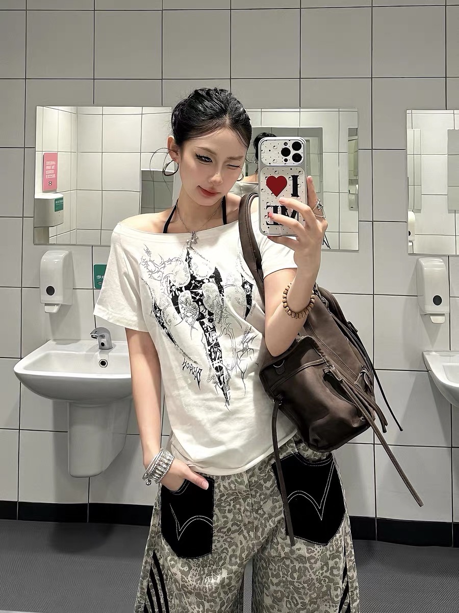 아메리칸 형제 특별 바람 비스듬한 어깨 반팔 티셔츠 여성 여름 핫걸 y2k 오프숄더 슬림해 보이는 캐주얼 짧은 맨위 여성