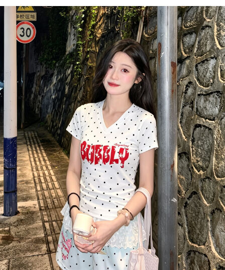 한 부서 달콤한 스타일 알파벳 프린트 라운드 넥 반팔 티셔츠 여름 몸매 가꾸기 슬림해 보이는 다용도 작은 대중 디자인 센스 맨위