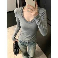 批发韩系木耳边U领长袖T恤女2026秋季纯欲修身显瘦内搭<b class='q'>打底衫</b>针织上衣