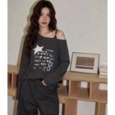 批发2026新款条纹斜肩吊带长袖<b class='q'>T</b><b class='q'>恤</b>女夏季纯欲风修身短款字母印花上衣