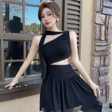 批发实拍 2026新款网纱假两件镂空绑带短款<b class='q'>打底连衣裙</b>