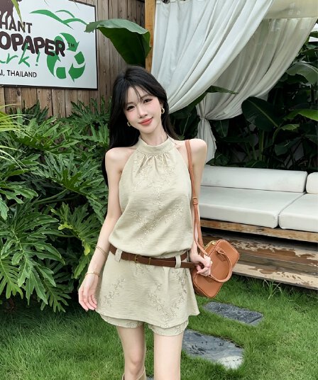 무거운 작업 자카드 행침 목 민소매 조끼 여성 드레스 여름 새로운 디자인 센스 품격 허리 수축 짧은 치마