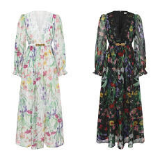 批发GRETA 2026春夏度假风v领<b class='q'>喇叭袖</b>蕾丝拼接印花<b class='q'>连衣裙</b>