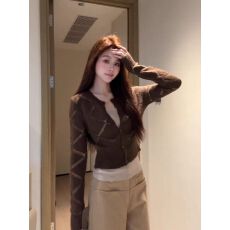 批发美拉德复古咖色长袖针织衫女早秋季新款修身显瘦巨好看短款上衣