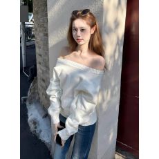 批发白色一字肩蝙蝠袖毛衣女装秋季<b class='q'>长袖</b>斜肩针织衫松弛感chic韩系上衣