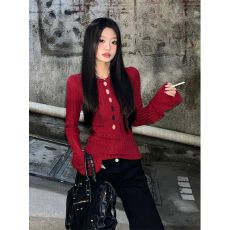 批发美式甜辣妹镂空破洞<b class='q'>针织衫</b>女秋季2025新款设计感修身薄款<b class='q'>罩衫</b>上衣