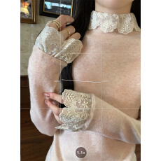 批发韩系蕾<b class='q'>丝</b>拼接高领长袖针织衫2025冬季新款显瘦修身温柔打底上衣女