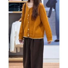 批发慵懒高级感南瓜橘色针织开衫女秋冬季韩系温柔风针织毛衣外套内搭