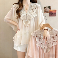 批发实拍~大码胖mm2026新款蕾丝拼接设计感飞飞袖气质<b class='q'>小衫</b>衬衫上衣