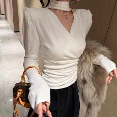 批发法式轻熟风挂脖交叉<b class='q'>V领</b>长袖<b class='q'>T</b><b class='q'>恤</b>女2025秋冬新款收腰设计感洋气上衣