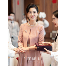 批发2025款喜妈妈婚宴礼服裙减龄小香风套装高级感