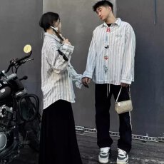 批发情侣文艺感刺绣个性美式复古中性风条纹长袖<b class='q'>衬衫</b>男女宽松百搭<b class='q'>衬衣</b>