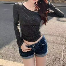 批发<b class='q'>烫钻</b>卷边深蓝色牛仔超短裤女夏季新款低腰性感百搭a字包臀热裤子