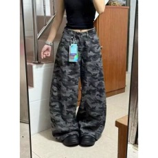 批发美式高街复古<b class='q'>大码</b>胖mm百搭<b class='q'>情侣</b><b class='q'>显瘦</b>遮肉宽松牛仔裤男女迷彩阔腿裤