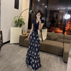 批发新款<b class='q'>套装</b>