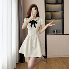 批发娃娃领甜美杏色波点<b class='q'>连衣裙</b>2026年新款夏季小香风法式绝美a短裙
