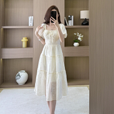 批发2026打揽印花<b class='q'>连衣裙</b>女夏季新款法式甜美风休闲收腰显瘦方领中长裙