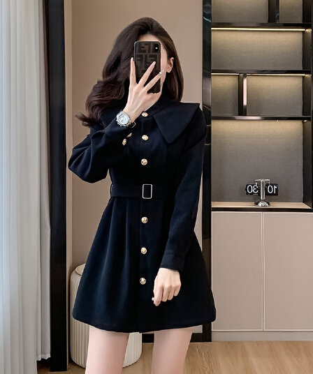 검정색 여성 드레스 2026 가을 새로운 품격 그는 벤 바람 허리 수축 슬림해 보이는 긴팔 베이비 칼라 작은 검은 드레스