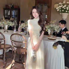 批发法式气质绝美镂空修身针织上衣百褶半裙女装2026<b class='q'>夏</b>季新款淑女套装