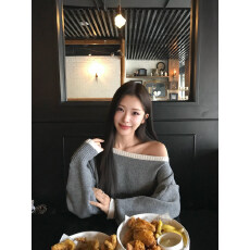批发慵懒风斜肩毛衣套装女秋<b class='q'>冬</b>内搭针织衫上衣+半裙高级感韩系两件套