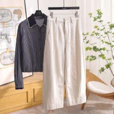 批发九分杏色弯刀阔腿<b class='q'>牛仔</b>裤女<b class='q'>高腰</b>梨形扬长避短明线镰刀裤