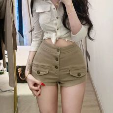 批发老钱风纯欲丰胯牛仔短裤女2026夏季新款多扣<b class='q'>高腰</b>紧身显瘦包臀<b class='q'>热裤</b>