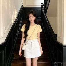 批发清凉夏季新款高腰显瘦短裙防走光细闪设计做旧白色牛仔A字半身裙