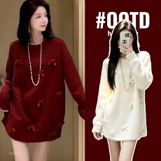 孕妇装慵懒风立体花朵装饰黄色圆领套头毛衣裙冬季新款显瘦针织衫