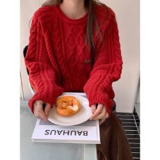 批发2025秋冬孕妇装慵懒感立体麻花粗线绞花毛衣女秋冬卷边设计厚毛衫