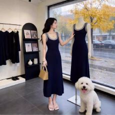 批发温柔时尚新款2026夏季通勤风无袖针织连衣裙U领显瘦赫本风中<b class='q'>长裙</b>