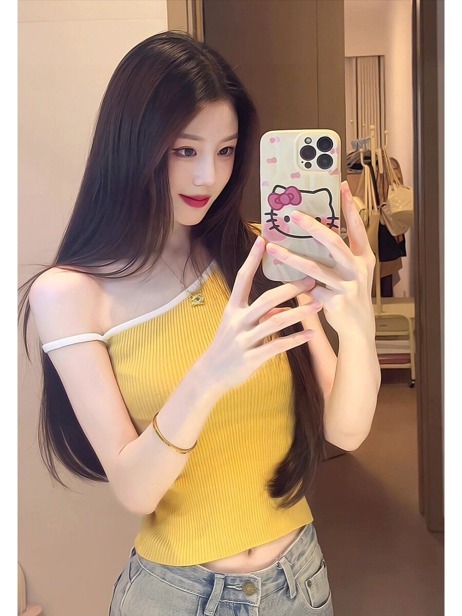 2026 년 여름 새로운 순수한 욕망 핫걸 섹시함 비스듬한 어깨 작은 슬링 여성 디자인 센스 조끼 맨위