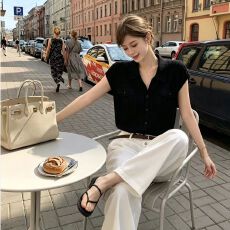 批发复古polo翻领绞花针织开衫女2026夏季新款百搭休闲燕麦色短袖上衣