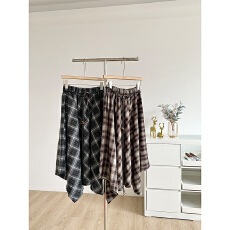 批发复古浪漫主义不规则撞色格子半身裙女秋洋气大摆格纹长款伞裙