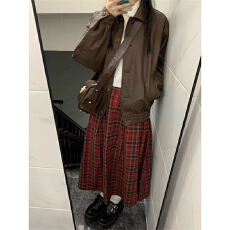 批发红色格子<b class='q'>半身裙</b>女秋冬显瘦<b class='q'>高腰</b>格纹苏格兰百褶a字短裙子
